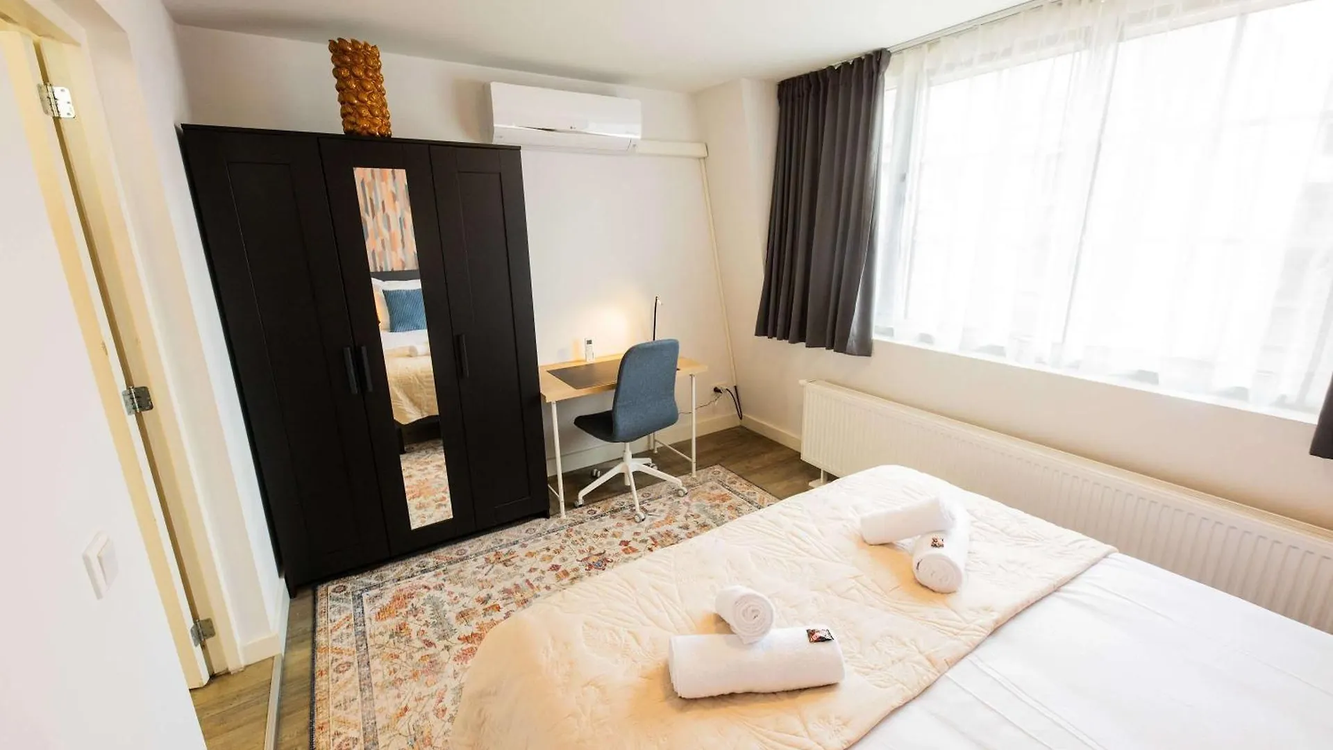 Joyful 50M2 Two-Bedroom Apartment - Sd23J Eindhoven 0*,  Netherlands